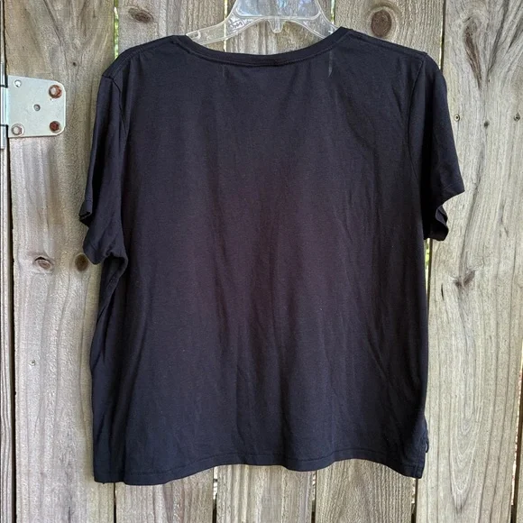 Nike Black T-Shirt with Pink and Yellow Swoosh - Picture 4 of 4